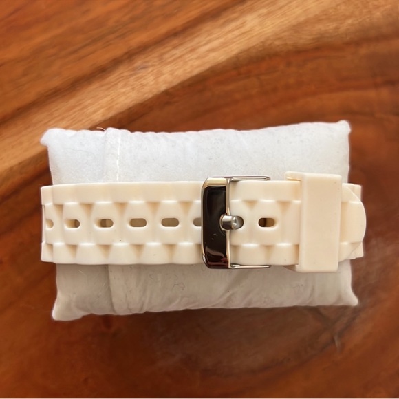 White Quartz Watch with Crystal Bezel main image 8